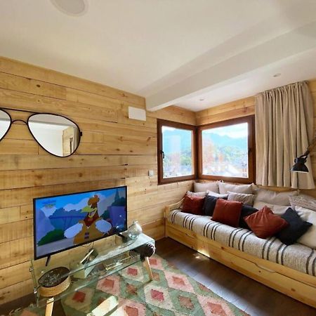 팬틱코사 Vistas A Pie De Pistas Y Wifi 아파트 외부 사진